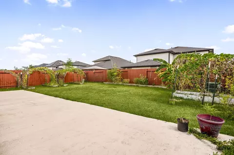 Exterior - 28435 Eli Eagle St, Katy, TX 77494 photo 6 of 8