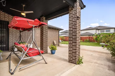 Exterior - 28435 Eli Eagle St, Katy, TX 77494 photo 5 of 8