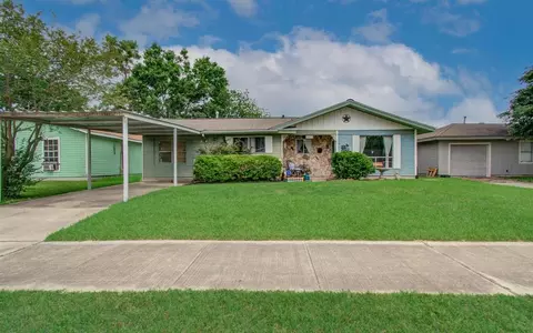 2807 Thomas Ave, Pasadena, TX 77506 photo 1