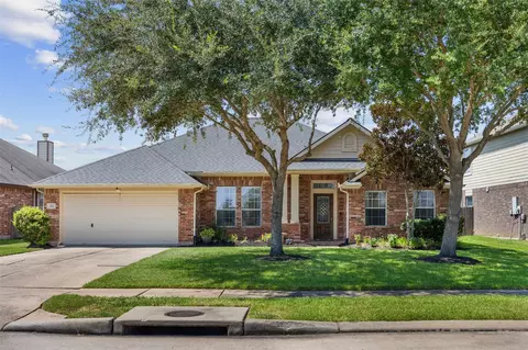 914 Fort Hill Ln, Rosenberg, TX 77469