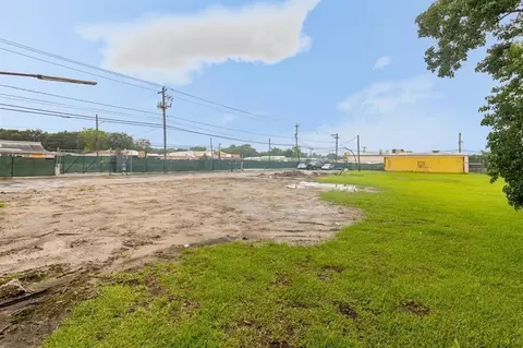 1811 Shaver St, Pasadena, TX 77502 photo 7