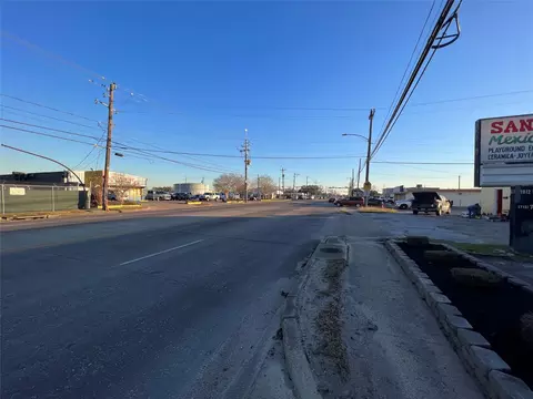 1811 Shaver St, Pasadena, TX 77502 photo 14