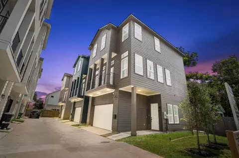 1224 E 23rd St, Houston, TX 77009