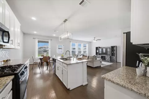 Kitchen - 3831 Robinson Bend Dr, Spring, TX 77386 photo 1 of 2