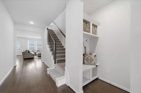 Entry Way - 3831 Robinson Bend Dr, Spring, TX 77386 photo 4 of 7