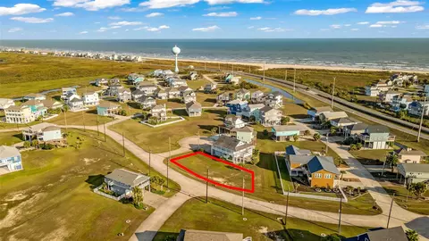 3902 Palmdale, Galveston, TX 77554