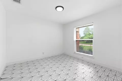 Bedroom - 5323 Mossgrey Ln, Spring, TX 77373 photo 1 of 5