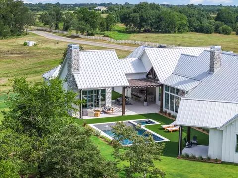 115 Reserve Way, Round Top, TX 78954