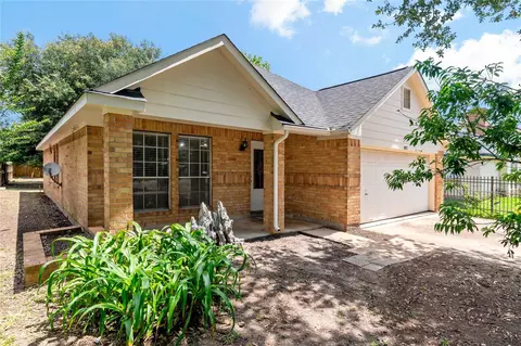 8003 Swiftwater Ln, Houston, TX 77075