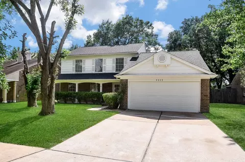 9535 Secretariat Dr, Houston, TX 77065