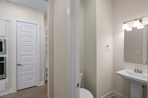 Entry Way - 28058 Willow Glen Dr, Spring, TX 77386 photo 4 of 7