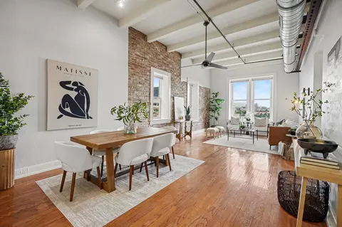 415 22nd St #3D, Galveston, TX 77550