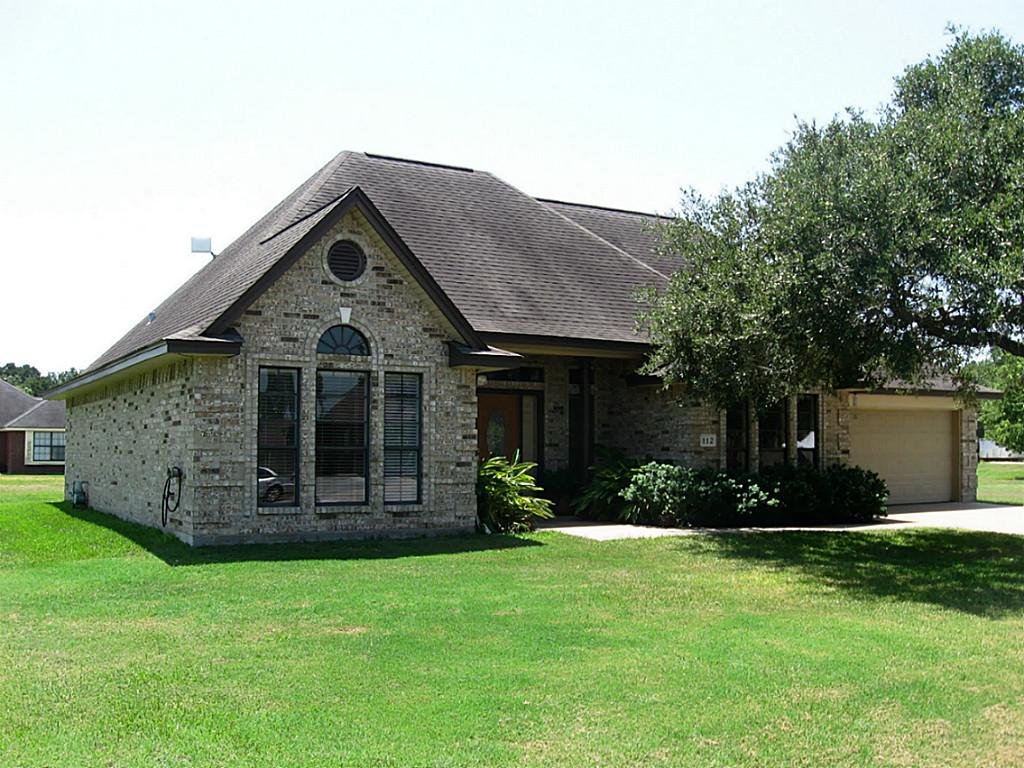 112 Cedar, Van Vleck, TX 77482 photo 1