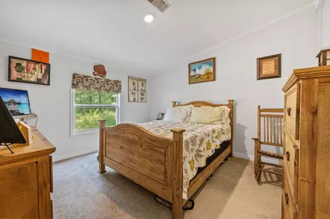 Bedroom - 161 W W Crk, Trinity, TX 75862 photo 3 of 4