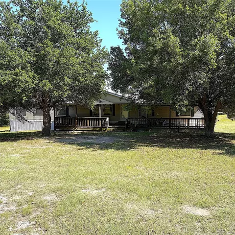 9678 E State Highway 7 E, Centerville, TX 75833