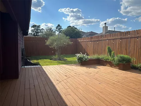 Exterior - 2570 Riverway Dr, Conroe, TX 77304 photo 7 of 7