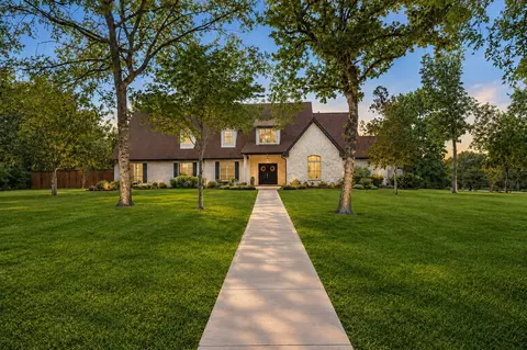 8504 Prince William Ct, Montgomery, TX 77316