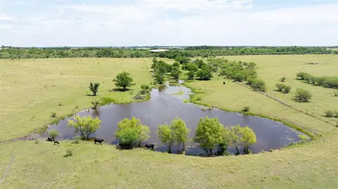 5661 Chadwick Hogan Rd, Chappell Hill, TX 77426