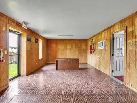 301 Murray St, Conroe, TX 77301 photo 15