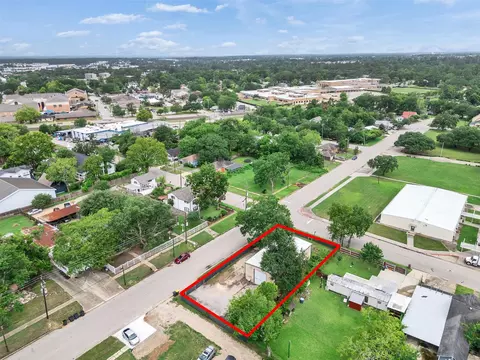 301 Murray St, Conroe, TX 77301 photo 5