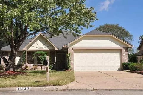 11535 Brook Meadow Dr, Houston, TX 77089