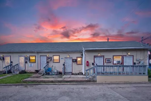 3401 Ennis St #4, Houston, TX 77004