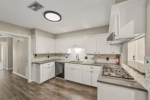 Kitchen - 25302 Fairbrook Ln, Spring, TX 77373 photo 1 of 6