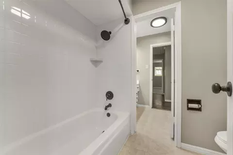 Bath - 25302 Fairbrook Ln, Spring, TX 77373 photo 1 of 6