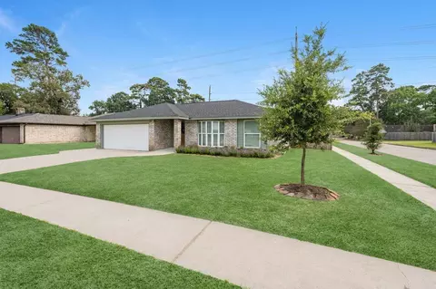 Exterior - 5202 Moonshadows Dr, Humble, TX 77346 photo 2 of 4