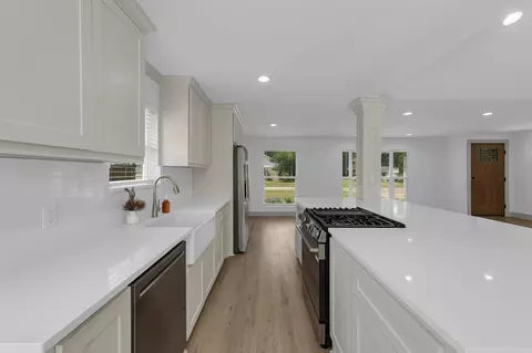 Kitchen - 5202 Moonshadows Dr, Humble, TX 77346 photo 3 of 6