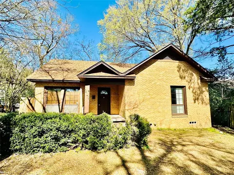 213 E Menefee St, Lufkin, TX 75901 photo 1