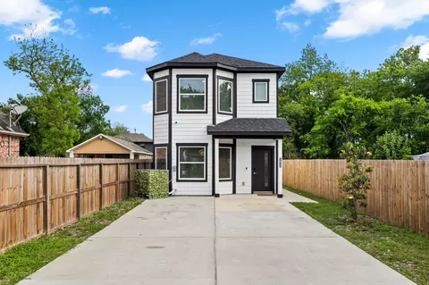 1621 Wellington St, Houston, TX 77093