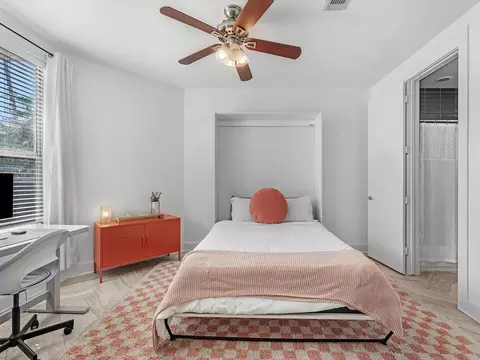 3421 Gillespie St, Houston, TX 77020