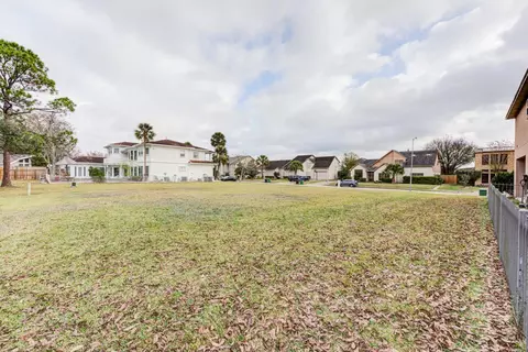 0 E Circle Dr, Houston, TX 77071 photo 8