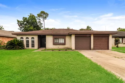 2811 E Birchdale Dr, Missouri City, TX 77489