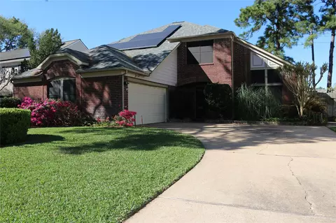 16418 Rainbow Lake Rd, Houston, TX 77095