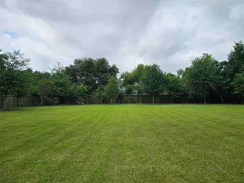 Exterior - 7225 Root Rd, Spring, TX 77389 photo 8 of 18
