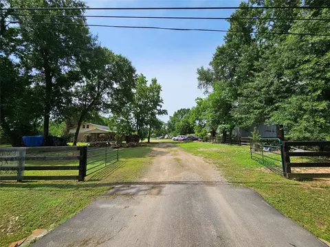 7225 Root Rd, Spring, TX 77389