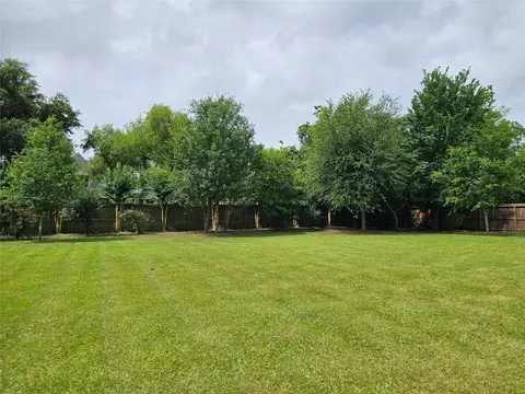 Exterior - 7225 Root Rd, Spring, TX 77389 photo 13 of 18