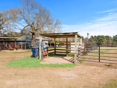 Exterior - 13259 Kidd Rd, Conroe, TX 77302 photo 5 of 11