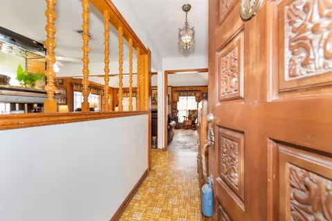 Entry Way - 13259 Kidd Rd, Conroe, TX 77302 photo 2 of 2