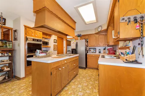 Kitchen - 13259 Kidd Rd, Conroe, TX 77302 photo 1 of 2
