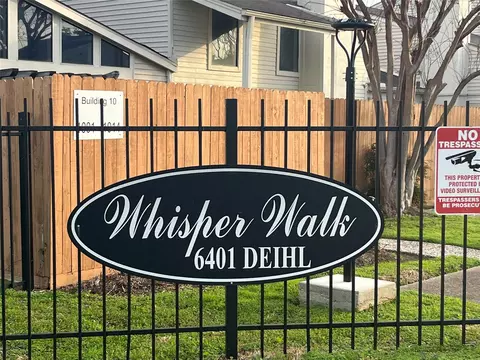 6401 Deihl Rd #902, Houston, TX 77092