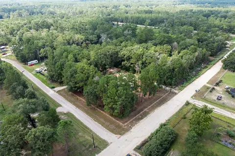 30 Libby Dr, Cleveland, TX 77328