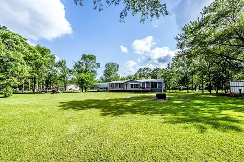 61 Kathryn Dr, Huntsville, TX 77320