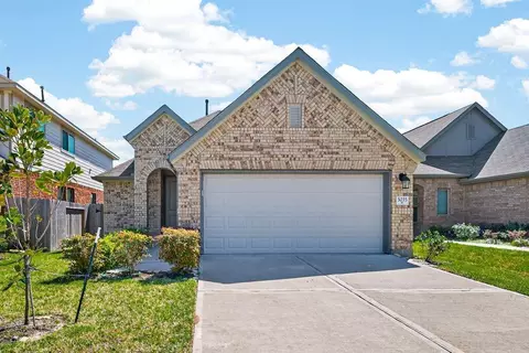 5035 Chestnut Orchard Dr, Houston, TX 77066