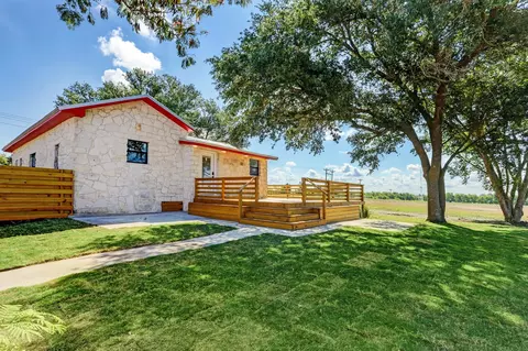 1155 Lomax Harmel Rd, Burton, TX 77835