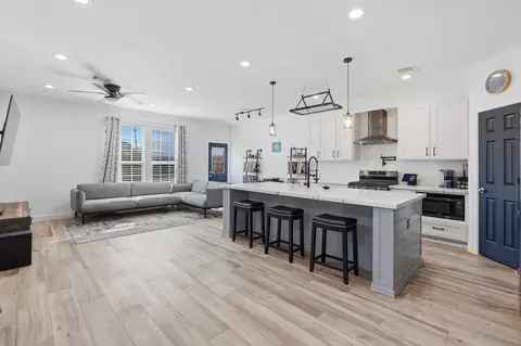 7320 Avenue J, Houston, TX 77011