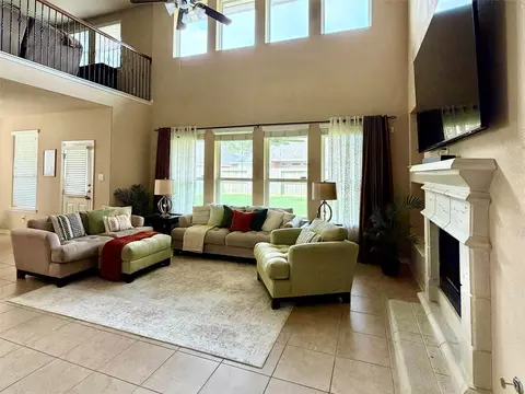 6846 Fitzgerald Ct, Sugar Land, TX 77479
