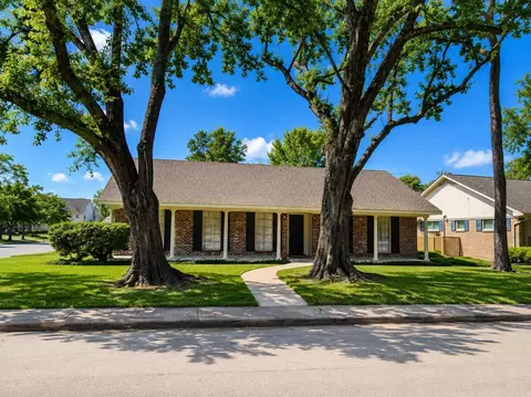 6123 Lynbrook Dr, Houston, TX 77057